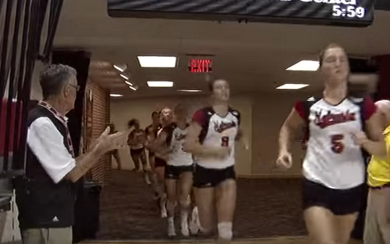 27 Perfect Pump Up Songs for Volleyball
